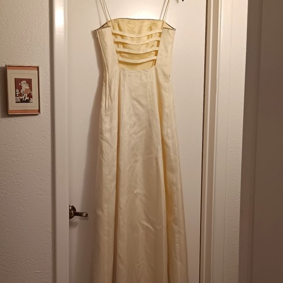 Vintage Beautiful Yellow Prom/Formal Dress from 2001 - Size 3/4 - Picture 2 of 15